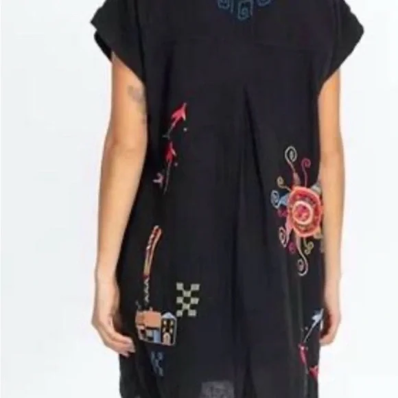 Johnny Was Biya Embroidered Black Boho Tunic - Size S - Floral Silk Blend - NWOT - Picture 5 of 15